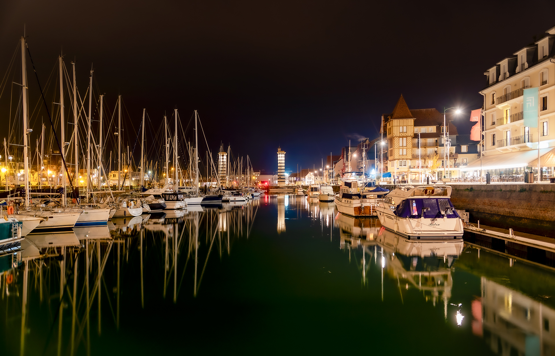 PRINT La nuit au port